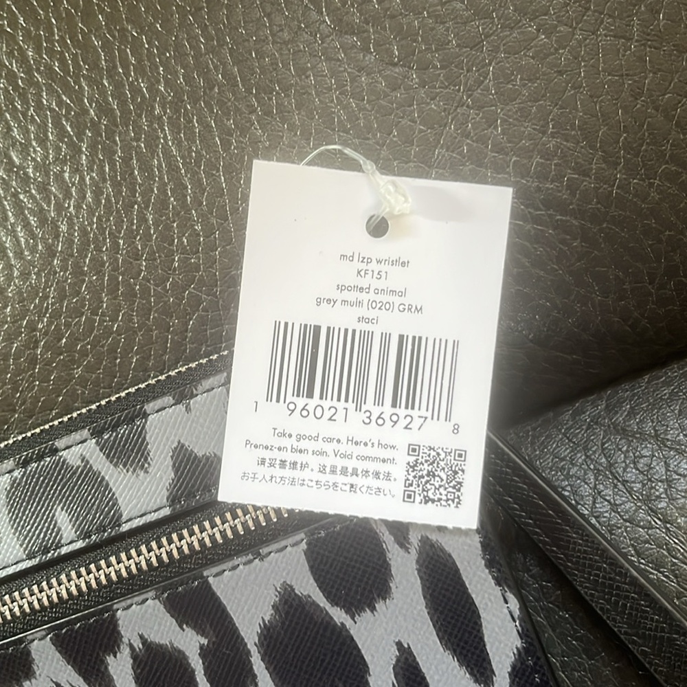 Kate spade spotted animal black multi wristlet - Picture 6 of 8